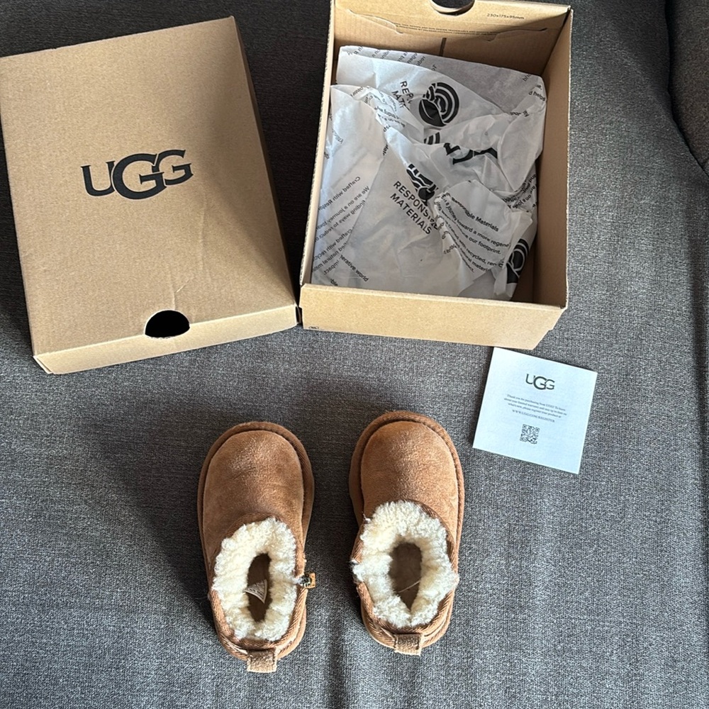 UGG Kids Boots in Brown and Cream